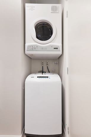 Imagen general del Hotel Ramada Suites By Wyndham Victoria Street West. Foto 2