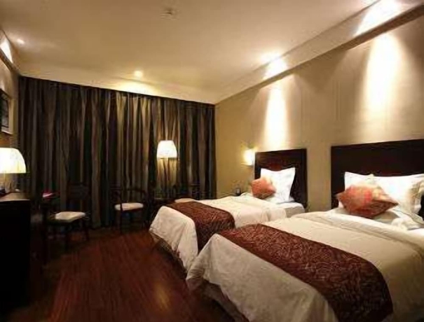 Imagen de la habitación del Hotel Ramada Suzhou Luzhi. Foto 5