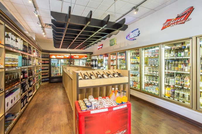 Imagen general del Hotel Ramada and Conference Center By Wyndham Kelowna. Foto 3