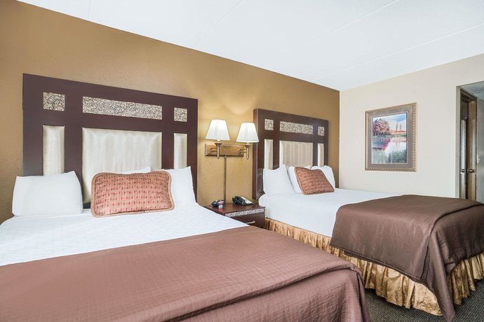 Imagen de la habitación del Hotel Ramada and Conference Center By Wyndham Plymouth. Foto 3