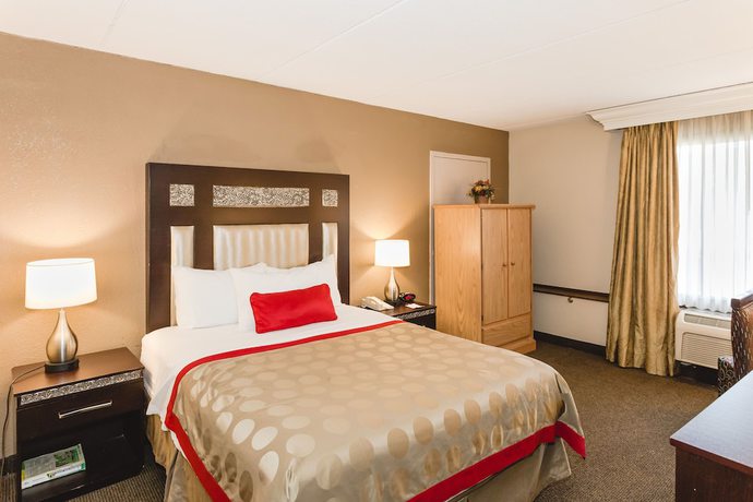 Imagen de la habitación del Hotel Ramada and Conference Center By Wyndham Plymouth. Foto 10