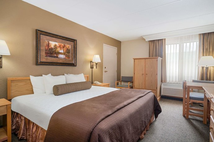 Imagen de la habitación del Hotel Ramada and Conference Center By Wyndham Plymouth. Foto 16