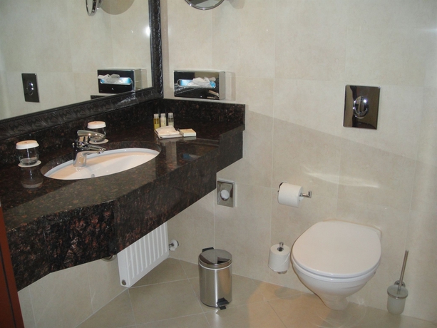 Imagen de la habitación del Hotel Ramada and Suites By Wyndham Bucharest North. Foto 8