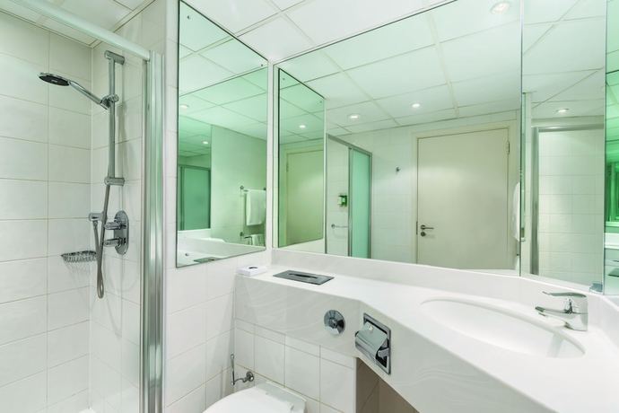 Imagen de la habitación del Hotel Ramada and Suites By Wyndham Coventry. Foto 9