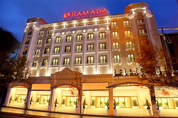 Imagen general del Hotel Ramada and Suites By Wyndham Istanbul Merter. Foto 1