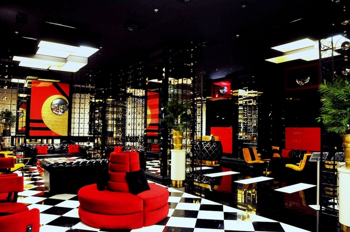 Imagen de los interiores del Hotel Ramada and Suites By Wyndham Istanbul Sisli. Foto 15