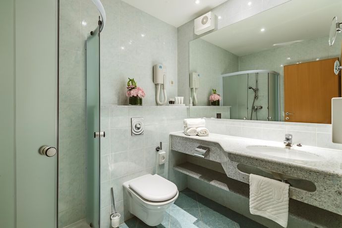 Imagen de la habitación del Hotel Ramada and Suites by Wyndham Kranjska Gora. Foto 7