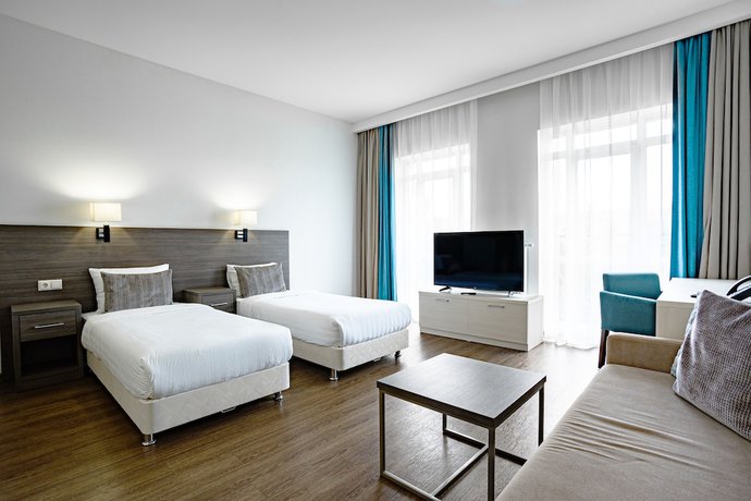Imagen de la habitación del Hotel Ramada and Suites by Wyndham Novosibirsk Zhukovka. Foto 8