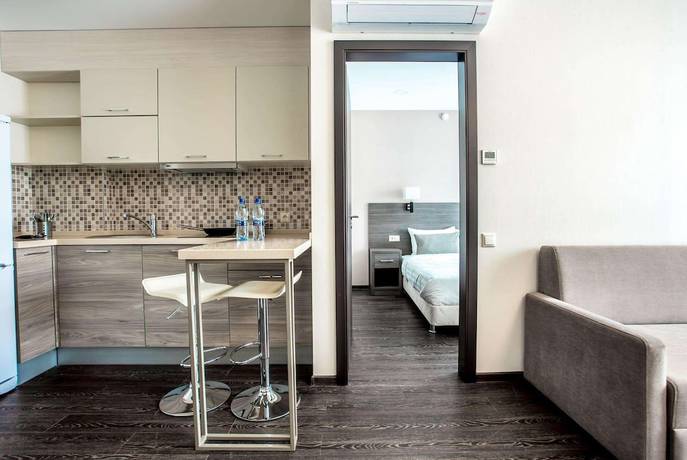 Imagen de la habitación del Hotel Ramada and Suites by Wyndham Novosibirsk Zhukovka. Foto 9
