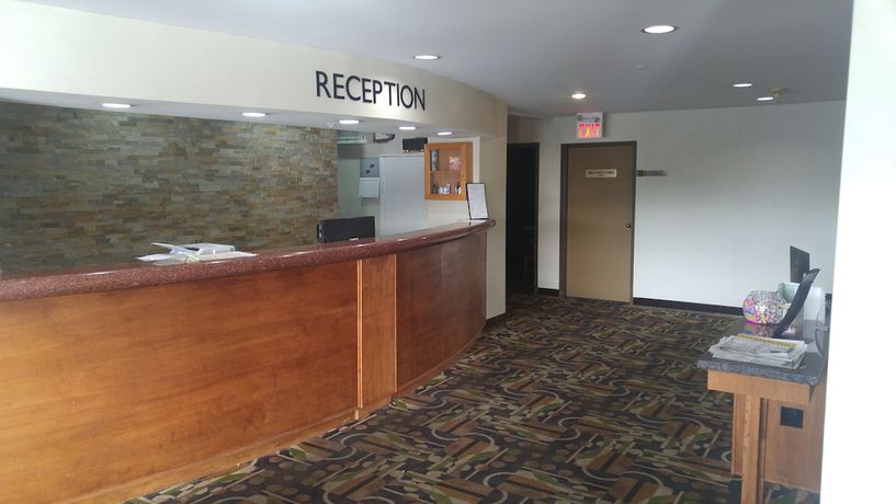 Imagen de los interiores del Hotel Ramada by Wyndham Abbotsford. Foto 20
