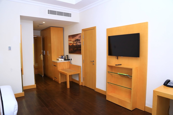 Imagen de la habitación del Hotel Ramada by Wyndham Addis Ababa. Foto 13