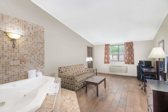 Imagen de la habitación del Hotel Ramada by Wyndham Allentown/Bethlehem. Foto 6