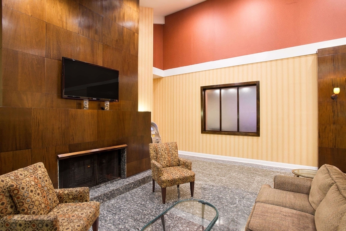 Imagen de los interiores del Hotel Ramada by Wyndham Allentown/Bethlehem. Foto 17