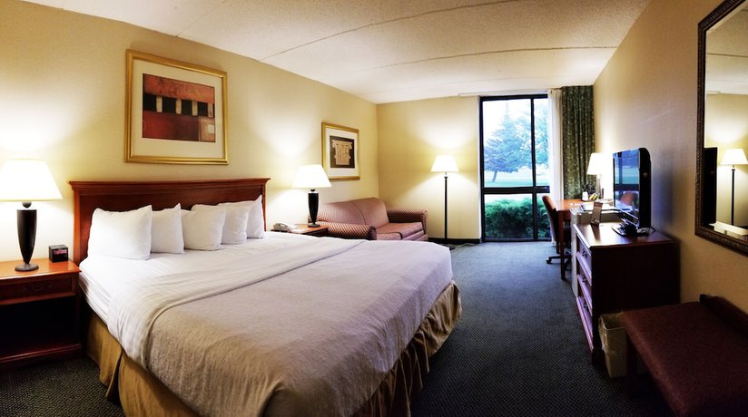 Imagen de la habitación del Hotel Ramada by Wyndham Alpena Hotel & Conference Center. Foto 4