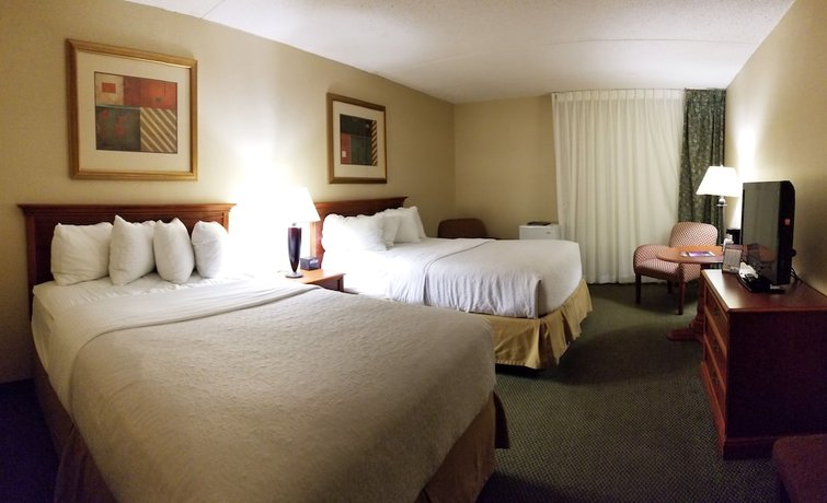 Imagen de la habitación del Hotel Ramada by Wyndham Alpena Hotel & Conference Center. Foto 14