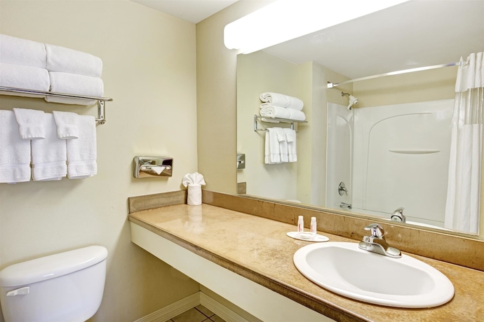 Imagen de la habitación del Hotel Ramada by Wyndham Anchorage Downtown. Foto 9