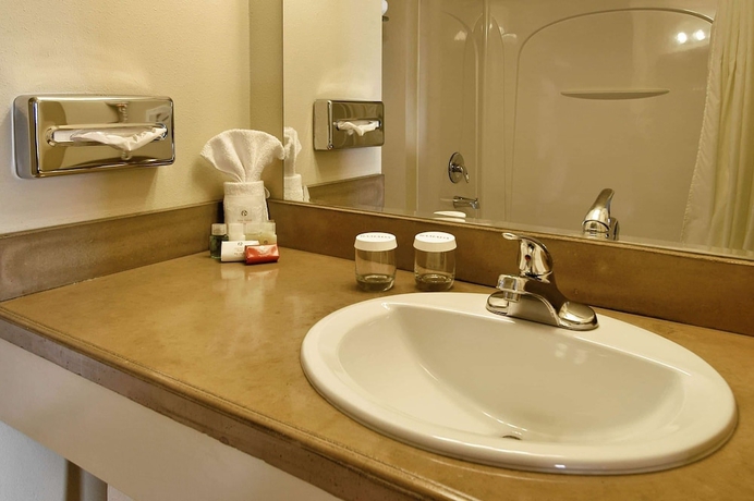 Imagen de la habitación del Hotel Ramada by Wyndham Anchorage Downtown. Foto 12