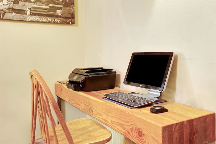 Imagen de los interiores del Hotel Ramada by Wyndham Anchorage Downtown. Foto 17