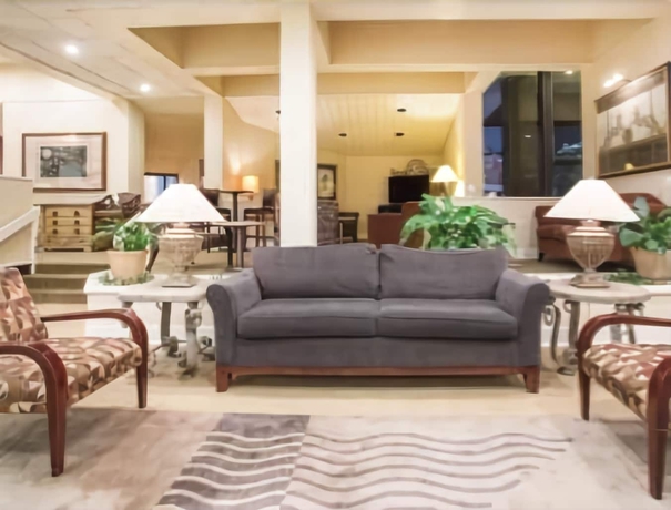 Imagen de los interiores del Hotel Ramada by Wyndham Augusta Downtown Hotel & Conference Center. Foto 17