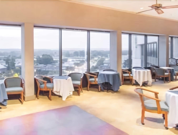 Imagen de los interiores del Hotel Ramada by Wyndham Augusta Downtown Hotel & Conference Center. Foto 18