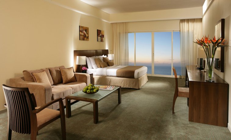 Imagen de la habitación del Hotel Ramada by Wyndham Beach Hotel Ajman. Foto 6