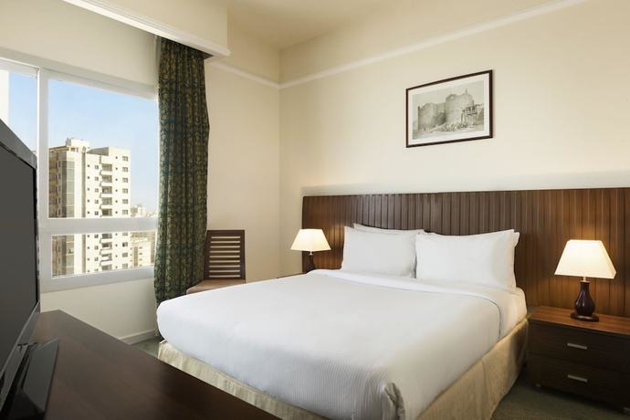 Imagen de la habitación del Hotel Ramada by Wyndham Beach Hotel Ajman. Foto 7