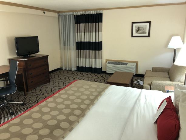Imagen de la habitación del Hotel Ramada by Wyndham Birmingham Airport. Foto 7
