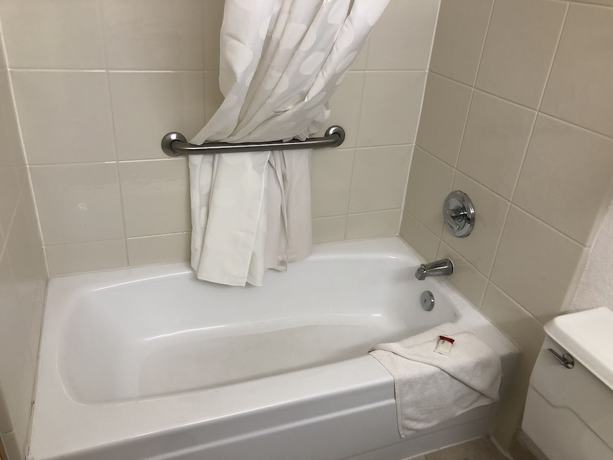 Imagen de la habitación del Hotel Ramada by Wyndham Birmingham Airport. Foto 13