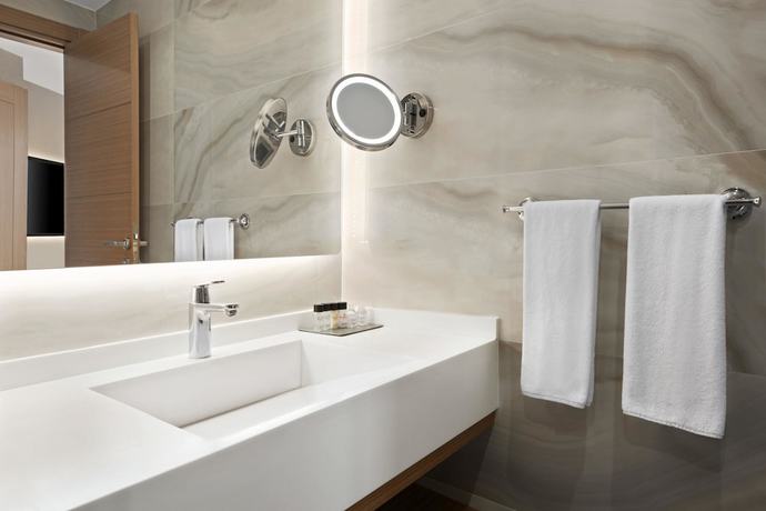 Imagen de la habitación del Hotel Ramada by Wyndham Bursa Nilufer. Foto 12