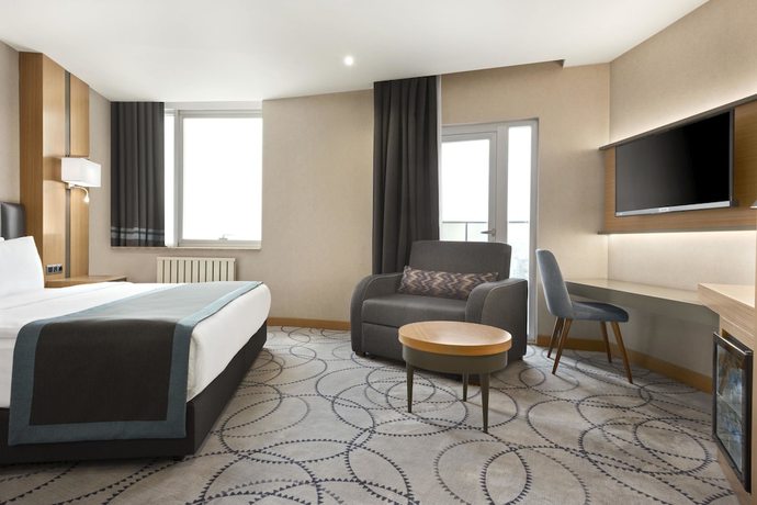 Imagen de la habitación del Hotel Ramada by Wyndham Bursa Nilufer. Foto 14