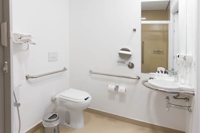 Imagen de la habitación del Hotel Ramada by Wyndham Campinas Viracopos. Foto 5