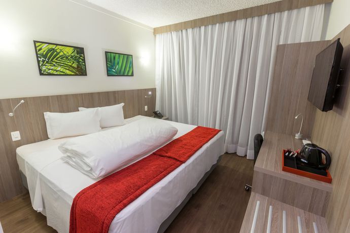 Imagen de la habitación del Hotel Ramada by Wyndham Campinas Viracopos. Foto 6