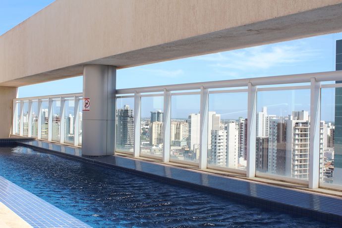 Imagen de la piscina del Hotel Ramada by Wyndham Campos dos Goytacazes Hotel & Suites. Foto 20