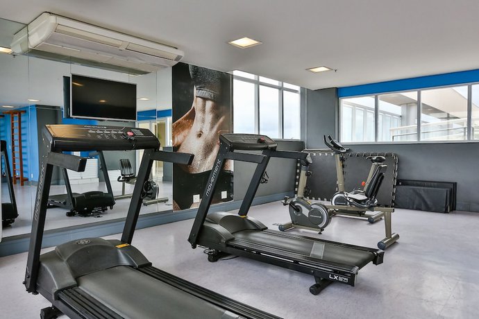 Imagen de los interiores del Hotel Ramada by Wyndham Campos dos Goytacazes Hotel & Suites. Foto 17