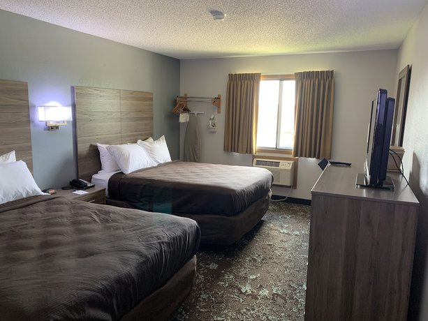Imagen de la habitación del Hotel Ramada by Wyndham Cedar Rapids South. Foto 6