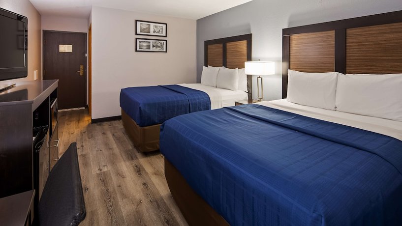 Imagen de la habitación del Hotel Ramada by Wyndham Cedar Rapids South. Foto 12