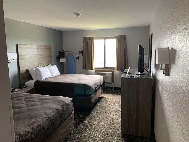 Imagen de la habitación del Hotel Ramada by Wyndham Cedar Rapids South. Foto 13