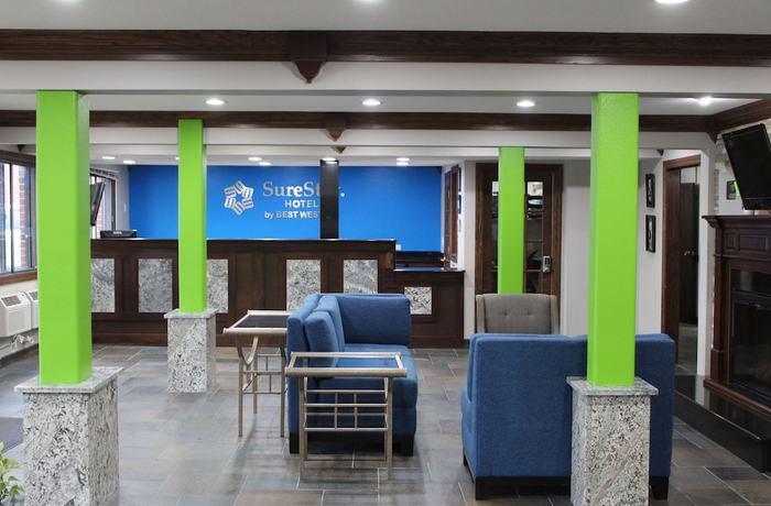 Imagen de los interiores del Hotel Ramada by Wyndham Cedar Rapids South. Foto 20