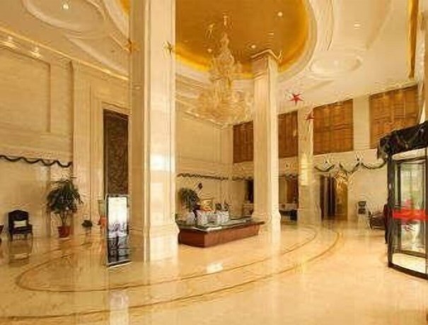 Imagen de los interiores del Hotel Ramada by Wyndham Changzhou. Foto 9