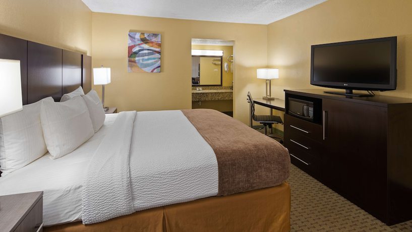 Imagen de la habitación del Hotel Ramada by Wyndham Cocoa. Foto 5