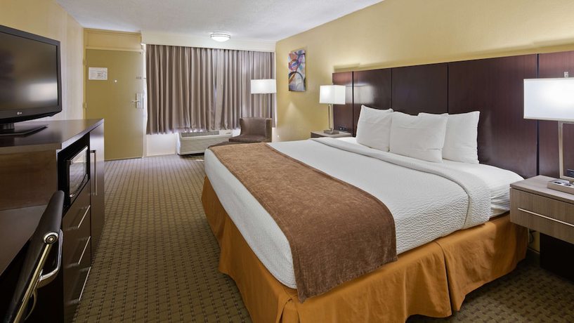 Imagen de la habitación del Hotel Ramada by Wyndham Cocoa. Foto 12