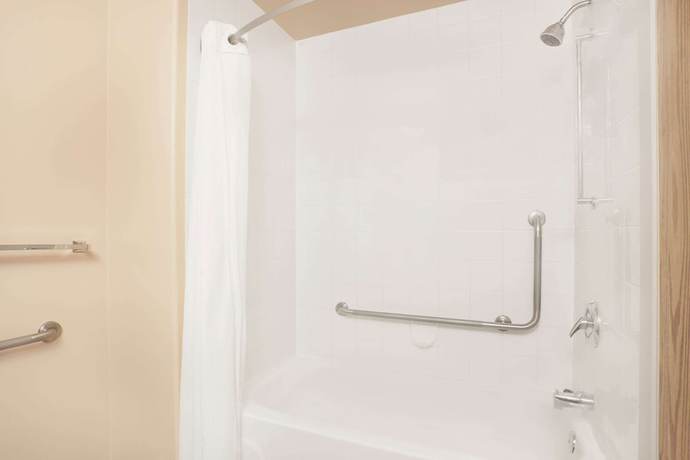 Imagen de la habitación del Hotel Ramada by Wyndham Cranbrook. Foto 5