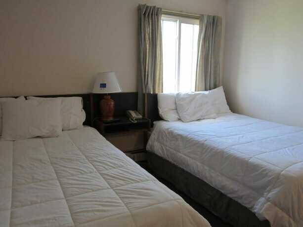 Imagen general del Hotel Ramada by Wyndham Dawson Creek. Foto 8