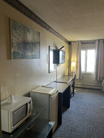 Imagen de la habitación del Hotel Ramada by Wyndham Dawson Creek. Foto 13