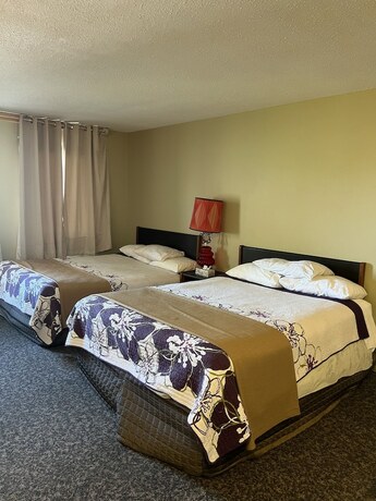Imagen de la habitación del Hotel Ramada by Wyndham Dawson Creek. Foto 18
