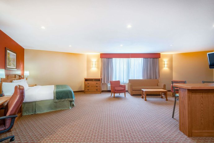 Imagen de la habitación del Hotel Ramada by Wyndham Des Moines Tropics Resort & Conference Ctr. Foto 10