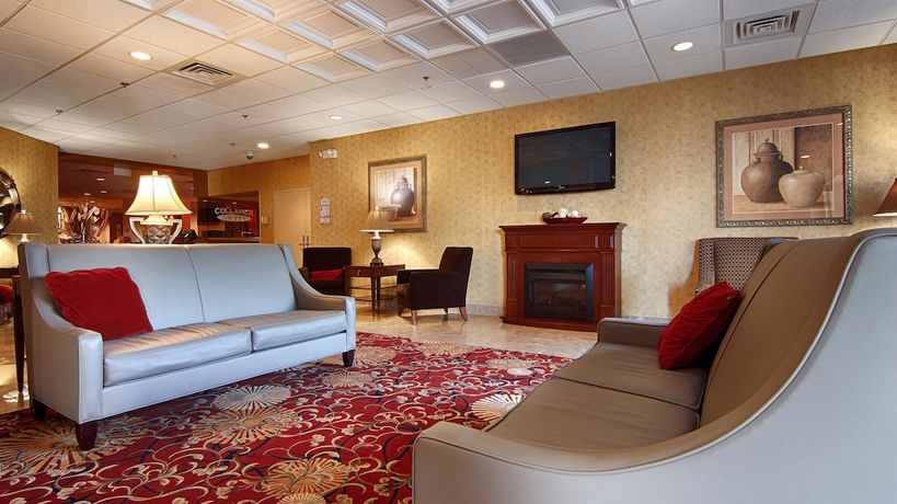 Imagen de los interiores del Hotel Ramada by Wyndham East Syracuse Carrier Circle. Foto 13