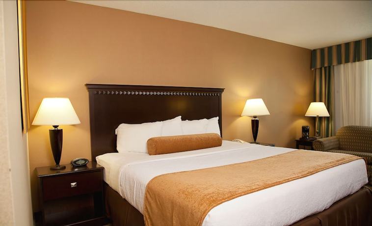 Imagen de la habitación del Hotel Ramada by Wyndham East Syracuse Carrier Circle. Foto 11