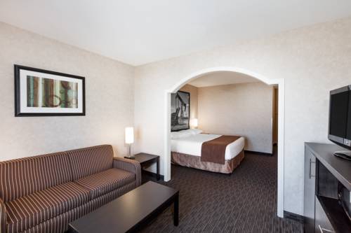 Imagen de la habitación del Hotel Ramada by Wyndham Estevan. Foto 6