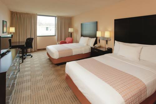 Imagen de la habitación del Hotel Ramada by Wyndham Fairfield NJ. Foto 3